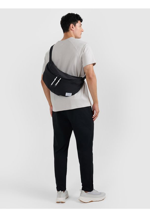 4f - 4F Torba na ramię - czarna Uniwersalny. Kolor: czarny. Materiał: materiał, syntetyk