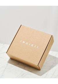 Inuikii - INUIKII - Śniegowce z kożuchem. Wysokość cholewki: za kostkę. Kolor: brązowy. Materiał: guma. Sezon: zima, jesień. Styl: rockowy