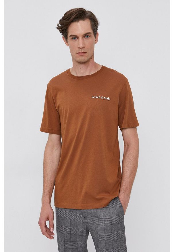 Scotch & Soda - T-shirt bawełniany. Okazja: na co dzień. Kolor: brązowy. Materiał: bawełna. Wzór: nadruk. Styl: casual