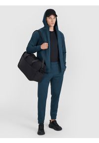 4f - 4F Bluza treningowa regular szybkoschnąca męska - granatowa S. Okazja: na co dzień. Typ kołnierza: kaptur. Kolor: niebieski. Materiał: materiał, elastan, syntetyk, włókno, dzianina. Długość rękawa: raglanowy rękaw. Wzór: gładki, ze splotem. Styl: casual, klasyczny, sportowy #2