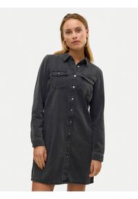 Vero Moda Sukienka jeansowa Jennie 10310968 Czarny Regular Fit. Kolor: czarny. Materiał: bawełna