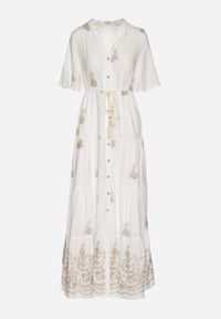 Born2be - Biała Wiskozowa Sukienka Boho o Rozkloszowanym Kroju z Haftem i Wiązaniem Lilvanis. Okazja: na co dzień. Typ kołnierza: dekolt w serek. Kolor: biały. Materiał: wiskoza. Długość rękawa: krótki rękaw. Wzór: haft. Styl: boho #6