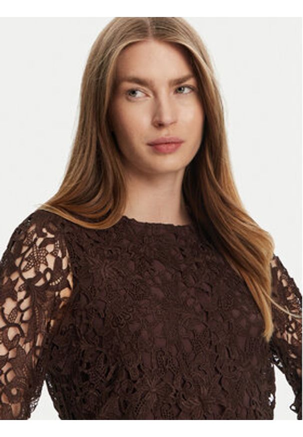 Bruuns Bazaar Bluzka Sago Wini BBW4516 Brązowy Slim Fit. Kolor: brązowy. Materiał: syntetyk