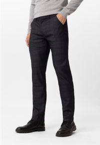 Volcano - Spodnie męskie w kratkę R-ASTON. Okazja: na co dzień. Kolor: szary. Materiał: poliester, tkanina, bawełna, elastan, materiał. Wzór: kratka. Styl: casual, wizytowy