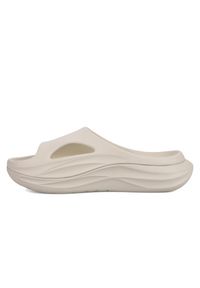 Klapki damskie New Balance W66509TG – beżowe. Kolor: beżowy. Sezon: lato #4