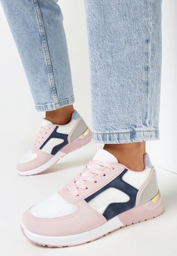 Born2be - Biało-Różowe Sneakersy z Metaliczną Wstawką i Przeszyciami Natasina. Kolor: biały, wielokolorowy