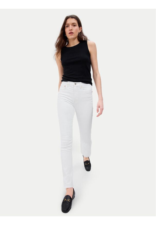 GAP - Gap Jeansy 570955-00 Biały Slim Fit. Kolor: biały
