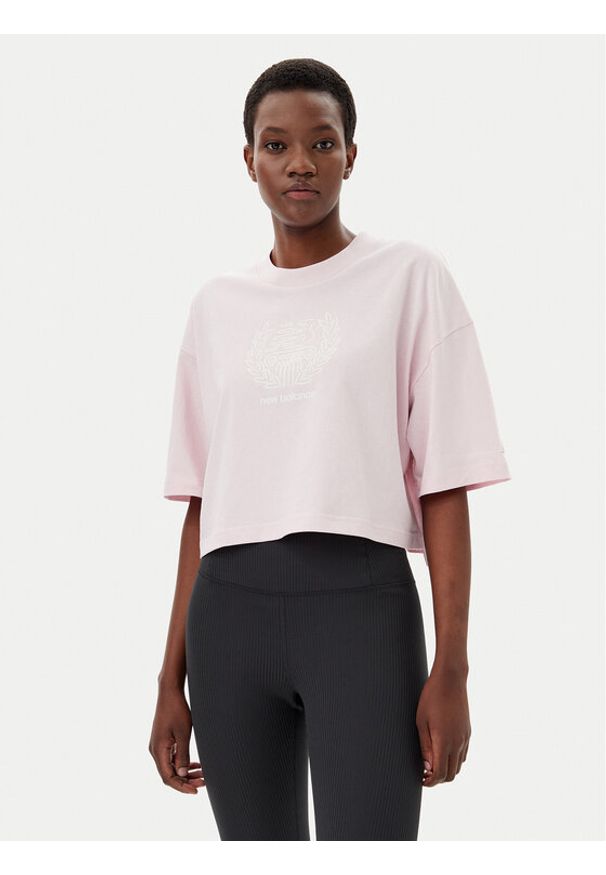New Balance T-Shirt WT51935 Różowy Oversize. Kolor: różowy. Materiał: bawełna