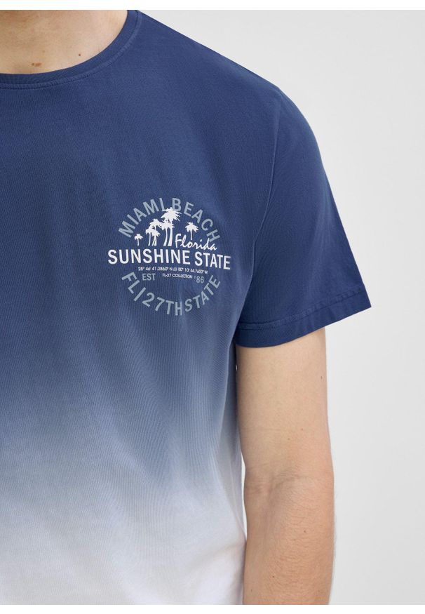 bonprix - T-shirt z czystej bawełny. Kolor: niebieski. Materiał: bawełna. Wzór: nadruk