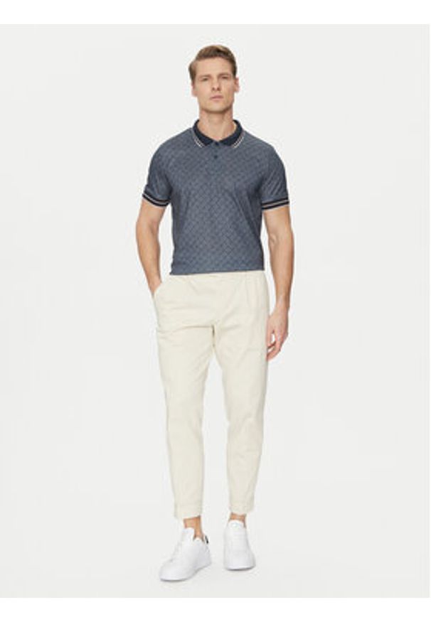 JOOP! Polo 30044677 Granatowy Modern Fit. Typ kołnierza: polo. Kolor: niebieski. Materiał: syntetyk