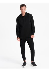 Ombre Clothing - Komplet męski dresowy bluza z kołnierzem polo + spodnie - czarny V8. Typ kołnierza: polo. Kolor: czarny. Materiał: dresówka