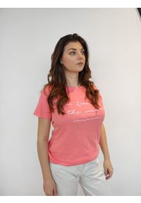 Różowy bawełniany t-shirt Juvia. Kolor: różowy. Materiał: bawełna