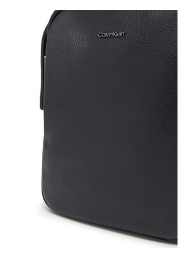 Calvin Klein Saszetka Modern Business Reporter K50K512969 Czarny. Kolor: czarny. Materiał: skóra