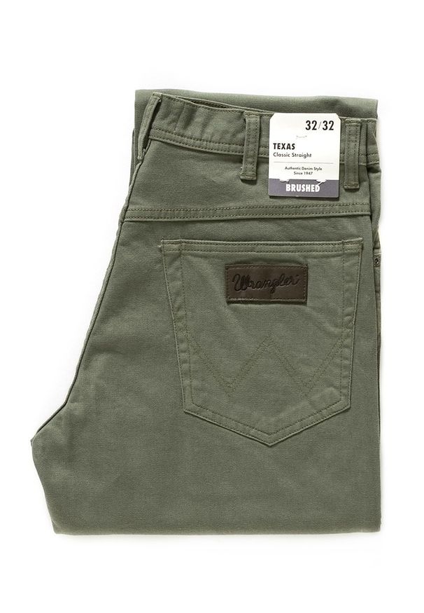 Wrangler - WRANGLER SPODNIE MĘSKIE TEXAS DUSTY OLIVE W121TA275. Stan: podwyższony. Materiał: materiał