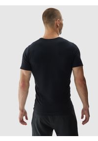 4f - 4F Koszulka treningowa bezszwowa męska - szara XXL/3XL. Kolor: szary. Materiał: skóra, materiał, dzianina, włókno, syntetyk. Długość rękawa: krótki rękaw. Długość: krótkie. Wzór: gładki, ze splotem. Sport: fitness