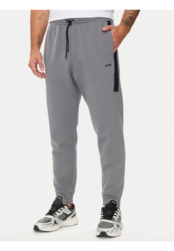BOSS - Boss Dres 50519395 Szary Regular Fit. Kolor: szary. Materiał: bawełna