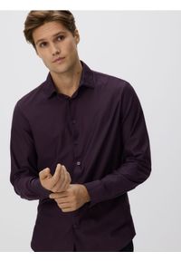 Reserved - Koszula slim fit z bawełną - fioletowy. Kolor: fioletowy. Materiał: bawełna