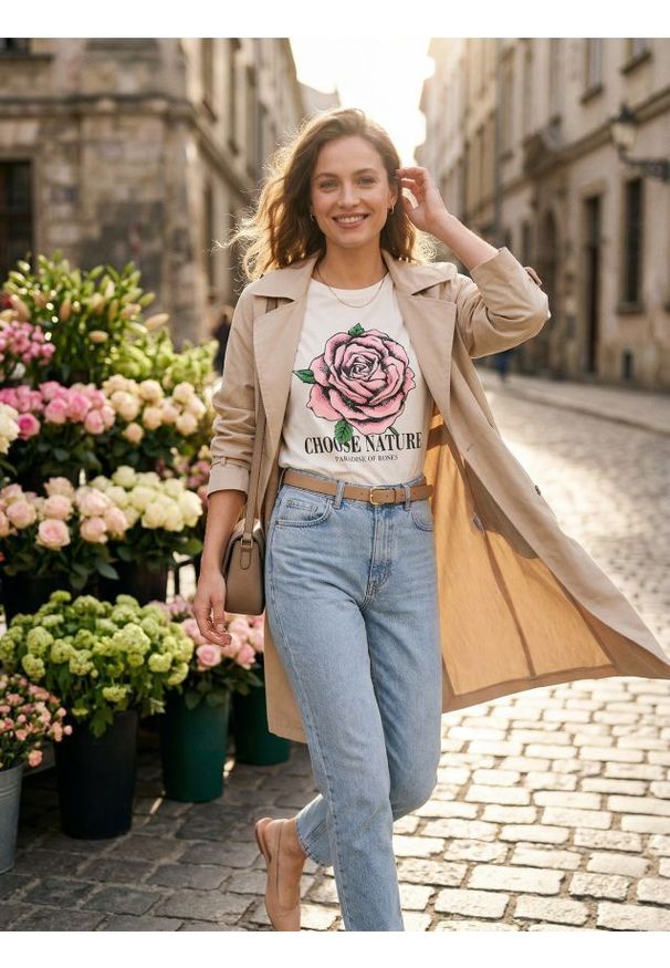 Sinsay - Koszulka z nadrukiem - kremowy. Kolor: kremowy. Wzór: nadruk