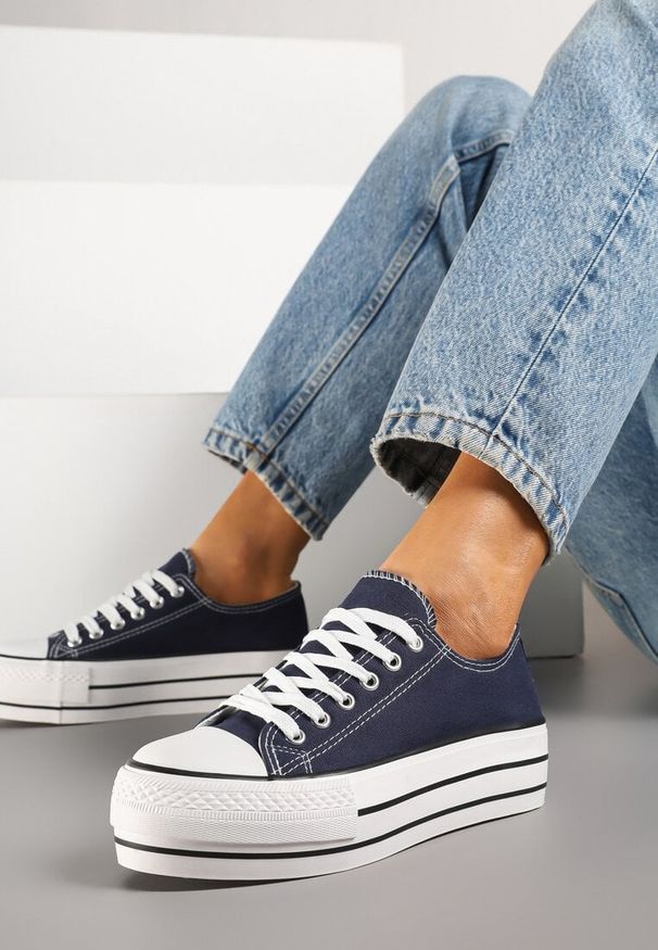 Born2be - Granatowe Casualowe Trampki na Grubej Podeszwie Borzeri. Okazja: na co dzień. Kolor: niebieski. Materiał: jeans. Szerokość cholewki: normalna. Styl: casual