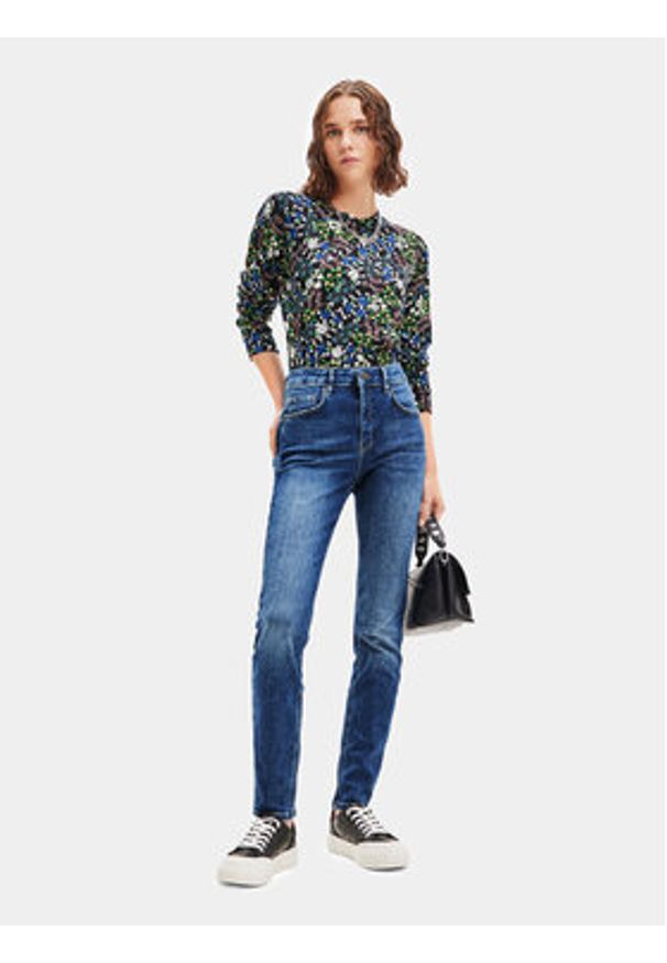 Desigual Jeansy 23WWDD90 Niebieski Skinny Fit. Kolor: niebieski
