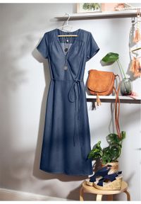 Sukienka dżinsowa kopertowa bonprix niebieski "stone”. Kolor: niebieski. Typ sukienki: kopertowe #6