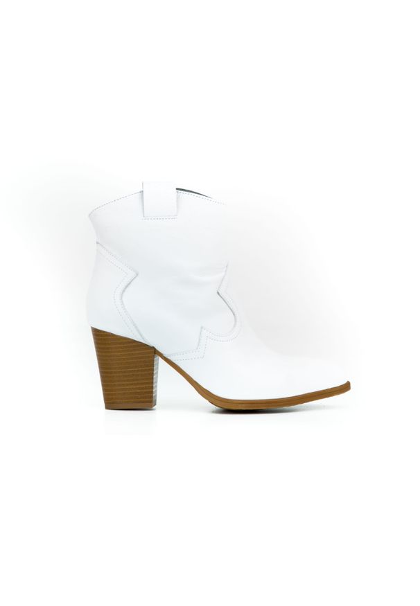 Zapato - botki kowbojki na obcasie - skóra naturalna - model 471 - kolor biały. Kolor: biały. Materiał: skóra. Obcas: na obcasie. Wysokość obcasa: średni