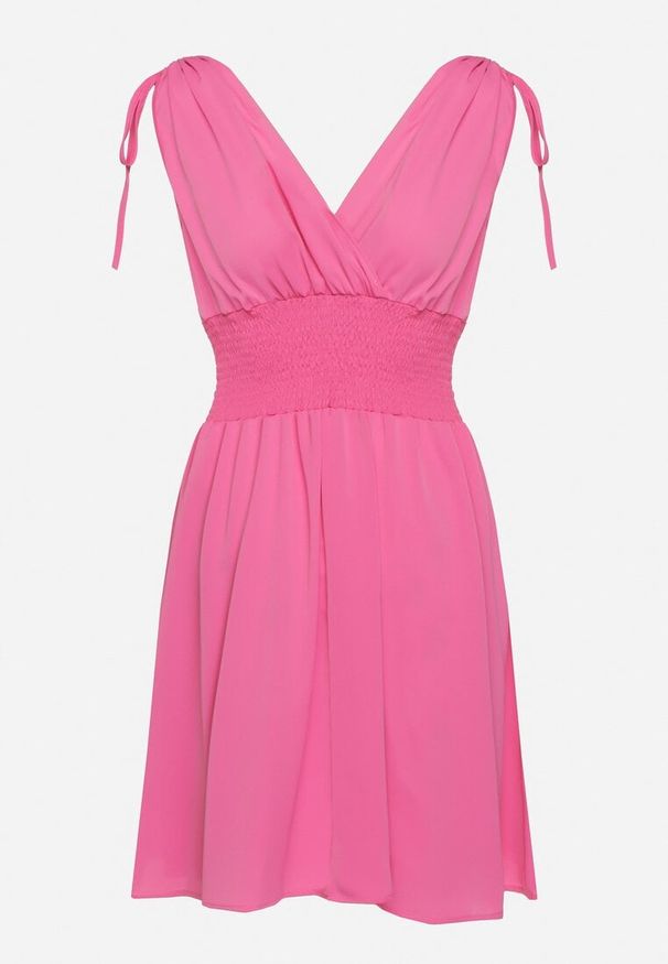Born2be - Różowa Sukienka z Kopertowym Dekoltem Ściągana na Ramionach z Gumką w Talii Cornia. Typ kołnierza: dekolt kopertowy. Kolor: różowy. Typ sukienki: kopertowe