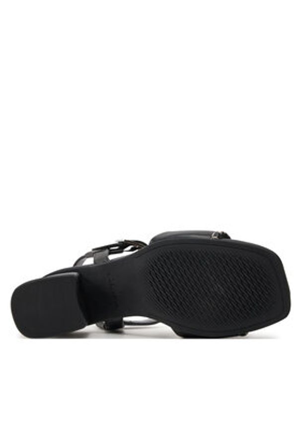 Clarks Sandały Siara65 Buckle 26176341 Czarny. Kolor: czarny. Materiał: skóra