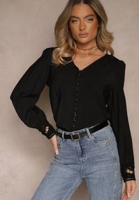 Renee - Czarna Koszula Ozdobiona Ażurowym Wzorem Erivora. Kolor: czarny. Materiał: jeans. Wzór: aplikacja, ażurowy. Styl: elegancki