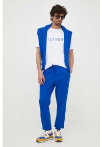 TOMMY HILFIGER - Tommy Hilfiger bluza męska kolor niebieski z kapturem wzorzysta. Typ kołnierza: kaptur. Kolor: niebieski. Materiał: bawełna, dzianina. Długość rękawa: długi rękaw. Długość: długie #3