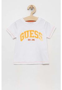Guess t-shirt bawełniany dziecięcy kolor biały wzorzysty. Okazja: na co dzień. Kolor: biały. Materiał: bawełna. Wzór: haft. Styl: casual
