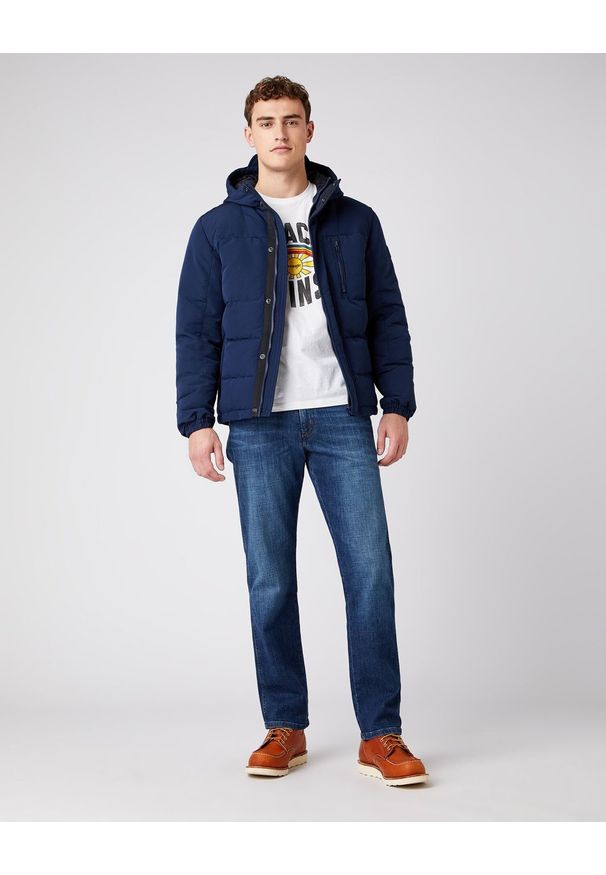 Wrangler - WRANGLER THE BODYGUARD MĘSKA KURTKA ZIMOWA NAVY W4D7WW114 112141359. Sezon: zima