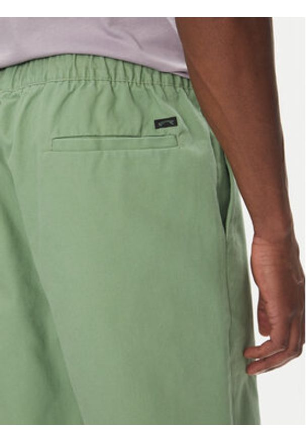 Billabong Szorty materiałowe Larry Twill EBYWS00114 Zielony Regular Fit. Kolor: zielony. Materiał: bawełna