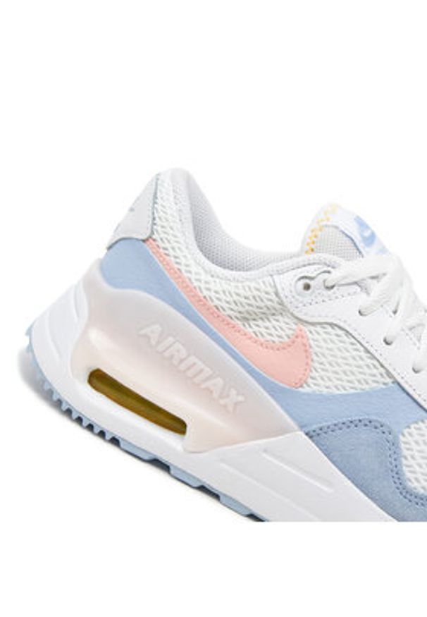 Nike Sneakersy DM9538 106 Biały. Kolor: biały. Materiał: materiał, mesh