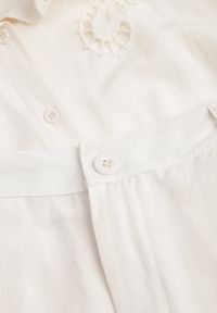 Renee - Beżowy Boho Komplet z Bawełną Koszula i Spodnie z Ażurowymi Zdobieniami Runesa. Kolor: beżowy. Materiał: bawełna. Wzór: aplikacja, ażurowy #5