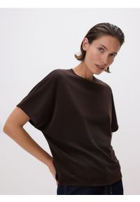 Reserved - T-shirt oversize z modalem - ciemnobrązowy. Kolor: brązowy. Materiał: dzianina