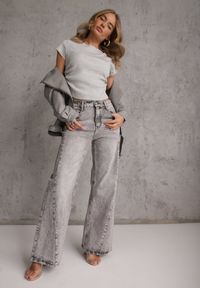 Renee - Szary Dopasowany T-shirt z Marszczeniem z Bawełnianej Tkaniny w Prążki Assarena. Okazja: na co dzień. Kolor: szary. Materiał: bawełna, tkanina. Wzór: prążki. Styl: casual, elegancki #7