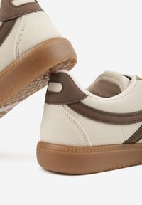Born2be - Beżowo-Brązowe Sneakersy na Kauczukowej Podeszwie z Geometrycznym Wzorem Sewtila. Okazja: na co dzień. Kolor: beżowy. Materiał: kauczuk. Wzór: geometria #3