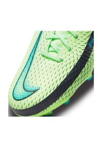 Buty piłkarskie Nike Phantom Gt Academy Df Mg Jr CW6694-303 wielokolorowe zielone. Nosek buta: otwarty. Kolor: wielokolorowy. Materiał: skóra, syntetyk. Szerokość cholewki: normalna. Sezon: lato. Sport: piłka nożna