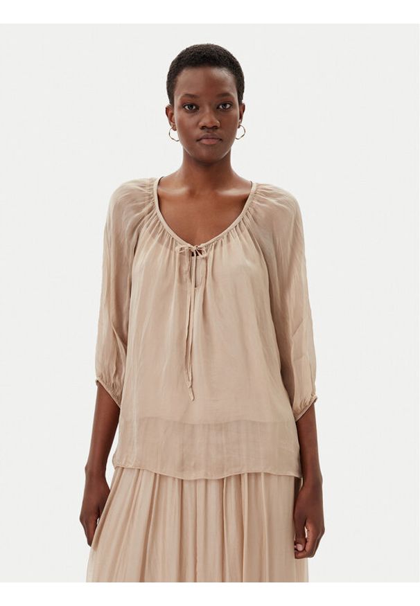 ViCOLO Bluzka TD0020 Beżowy Loose Fit. Kolor: beżowy. Materiał: jedwab, wiskoza