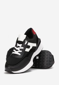 Born2be - Czarne Sneakersy Koten. Okazja: na co dzień. Nosek buta: okrągły. Kolor: czarny. Materiał: materiał. Szerokość cholewki: normalna. Wzór: geometria #4