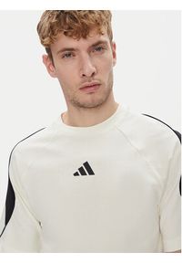 Adidas - adidas T-Shirt Stadium JX5640 Biały Regular Fit. Kolor: biały. Materiał: bawełna