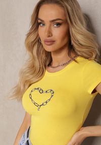 Renee - Żółty Koszulka T-shirt z Bawełny z Ozdobnym Nadrukiem Efita. Kolor: żółty. Materiał: bawełna. Wzór: nadruk. Sezon: lato