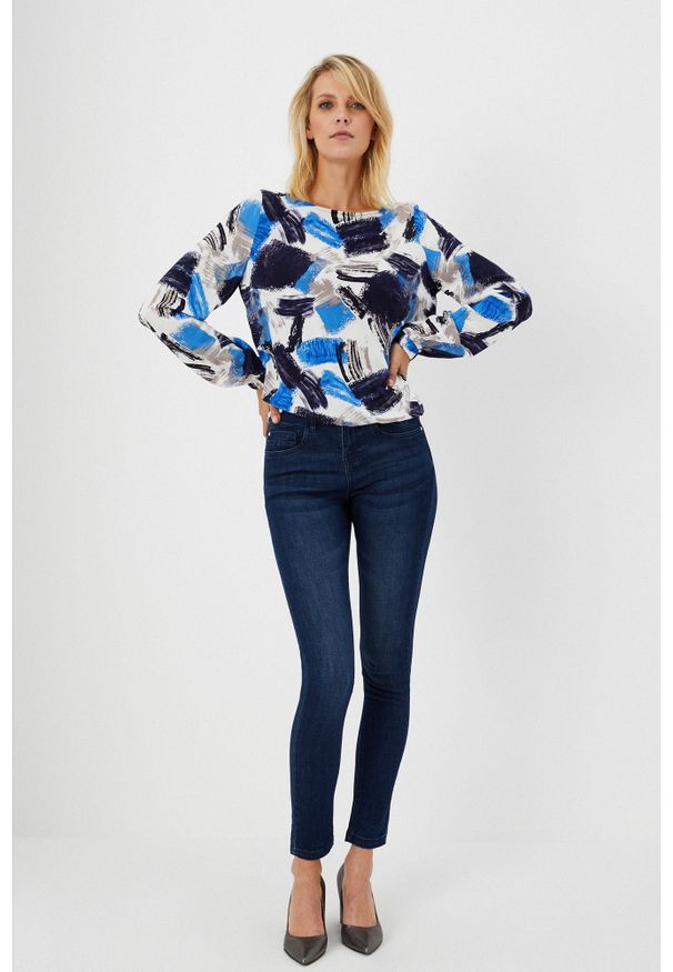 MOODO - Jeansy medium waist. Długość: długie. Wzór: gładki