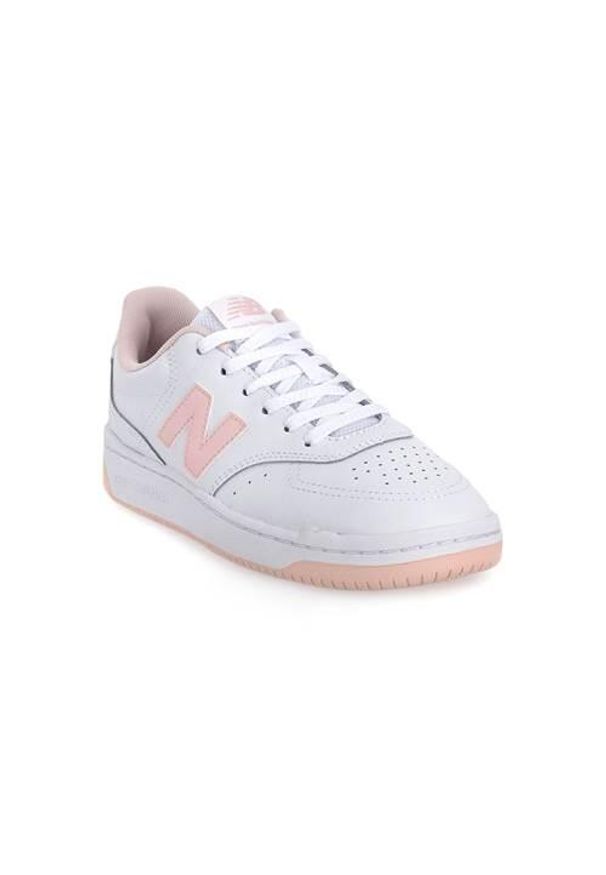 Buty do chodzenia damskie New Balance W80. Kolor: wielokolorowy. Materiał: skóra, materiał. Szerokość cholewki: normalna. Sport: turystyka piesza