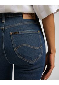 Lee - Spodnie jeansowe damskie LEE BREESE THATS RIGHT. Okazja: na co dzień, na spacer, do pracy. Kolor: niebieski. Materiał: jeans. Styl: casual #3