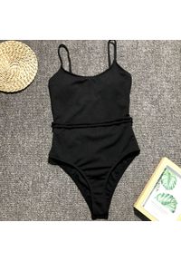 Intica - Jednoczęściowy strój kąpielowy taliowany na plażę Willa. Kolor: czarny. Materiał: materiał