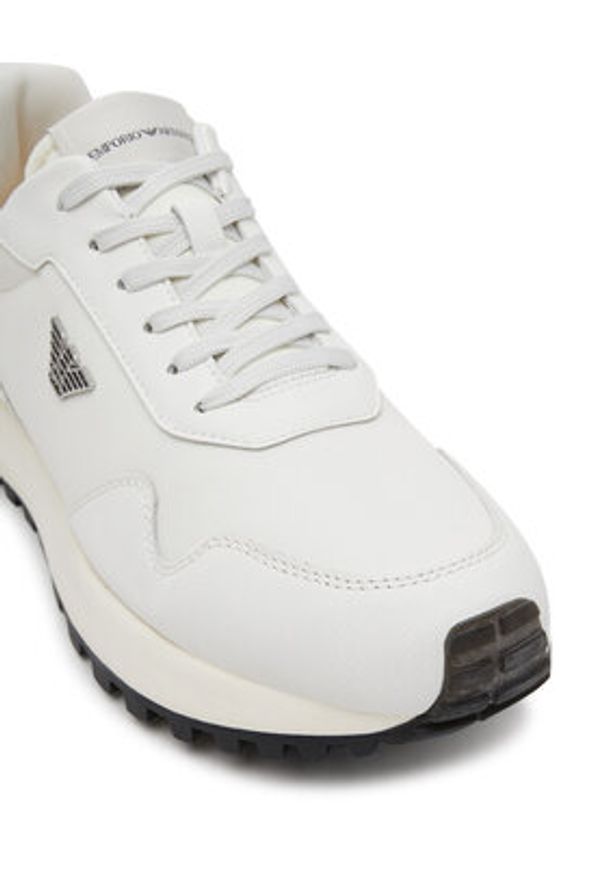 Emporio Armani Sneakersy X4X630 XN877 M801 Biały. Kolor: biały. Materiał: materiał
