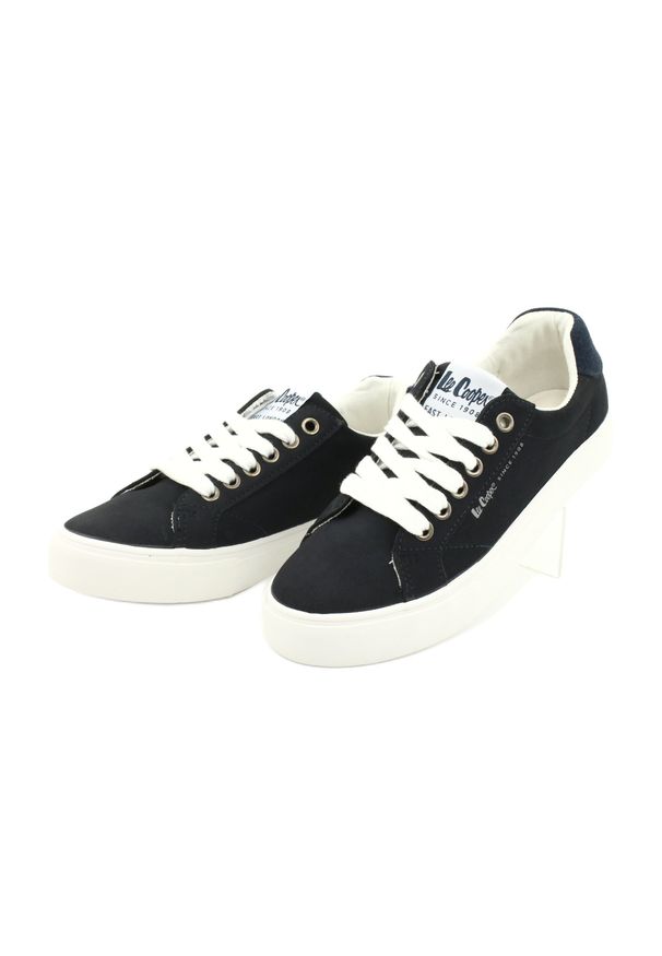 Buty Lee Cooper W LCJL-20-31-083 granatowe. Kolor: niebieski. Materiał: bawełna, nubuk, tkanina, syntetyk, skóra. Szerokość cholewki: normalna. Obcas: na platformie