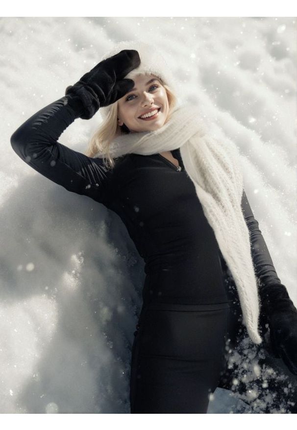 Sinsay - Bluza ocieplana sztucznym futerkiem - czarny. Kolor: czarny. Materiał: futro